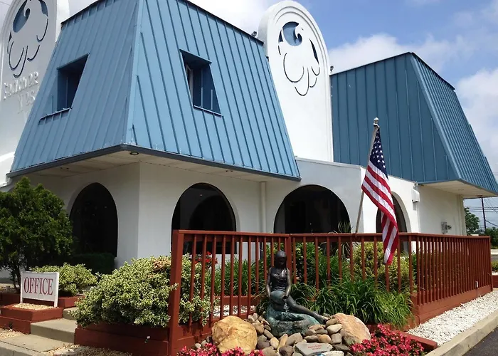 Feather Nest Inn (Adults Only)