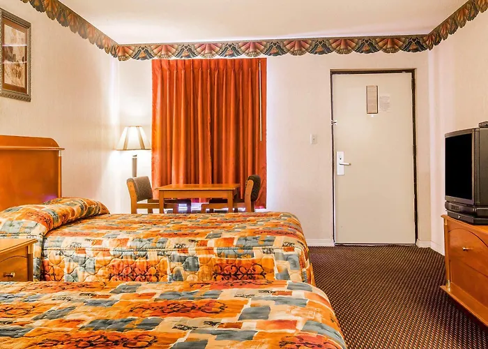 Rodeway Inn Montgomery