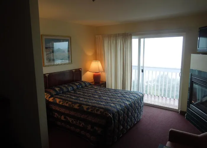 Edgecliff Motel