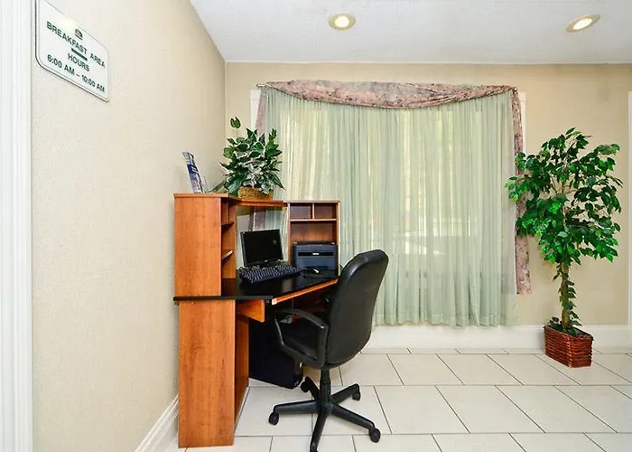 Manchester Heritage Inn & Suites, United States