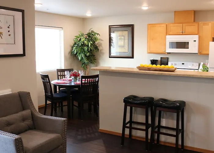 Autumn Leaf Suites
