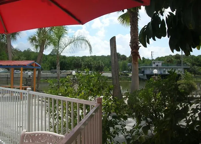 Villa Lagoon Inn Tavares, United States
