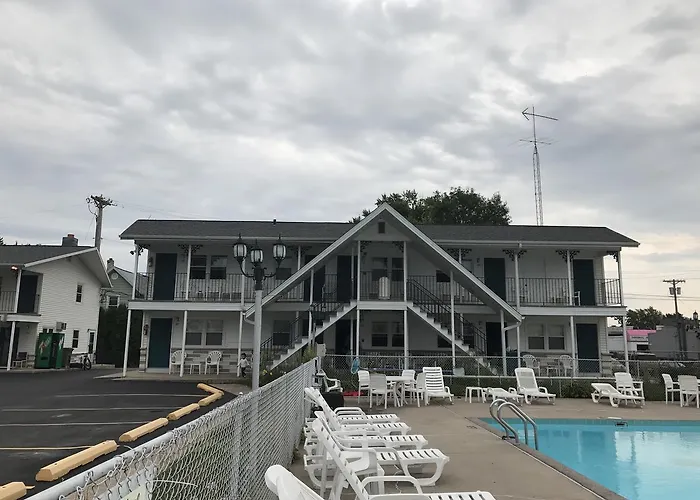 Gables Motel