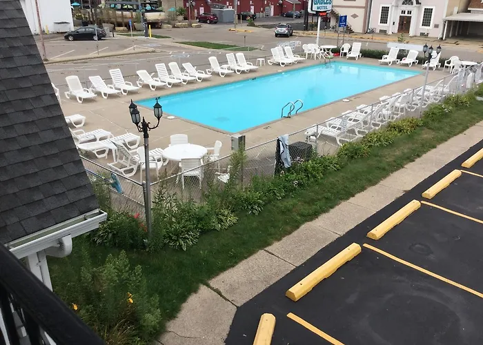 Gables Motel