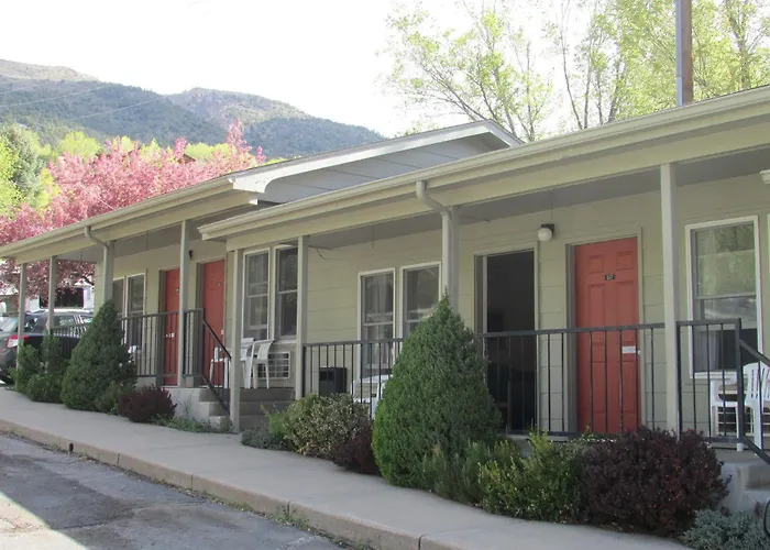 Red Mountain Inn