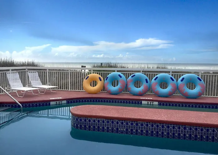 Castaway Beach Inn & Swim Up Bar