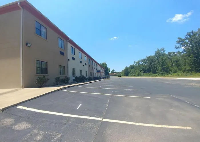 Hiway Inn Express & Suites Antlers, United States