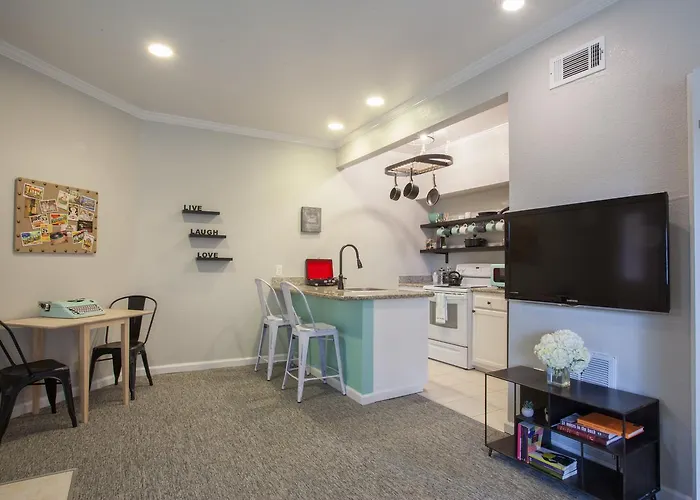 Cloverleaf Suites Baton Rouge, United States