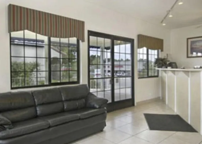 Bridgeway & Suites