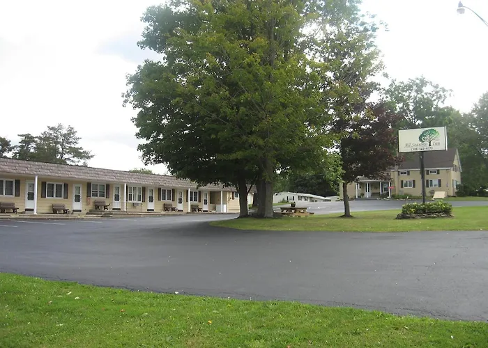 All Seasons Inn