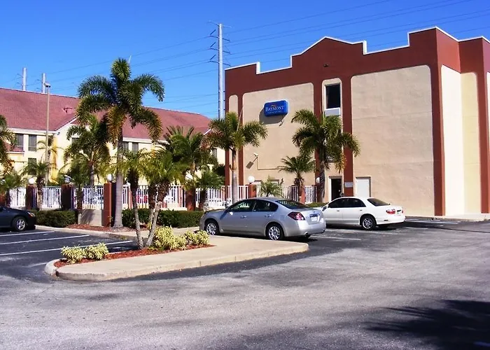Baymont Inn & Suites Orlando/Universal Area