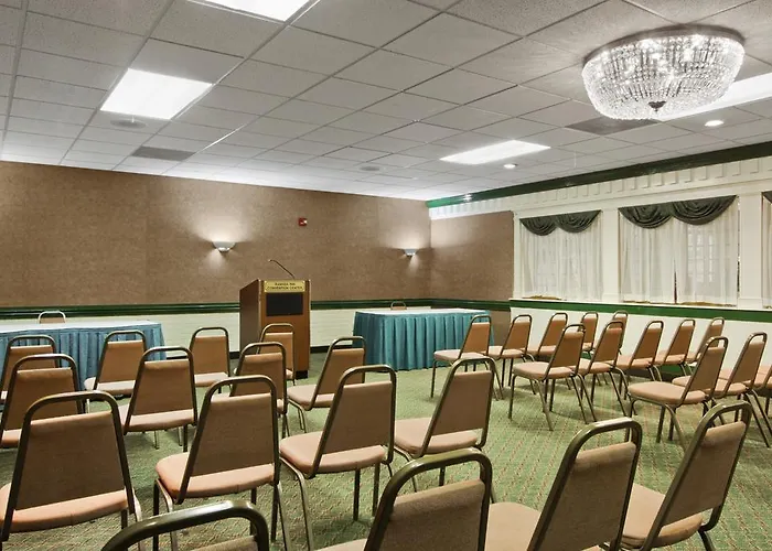 Ramada By Wyndham Roanoke