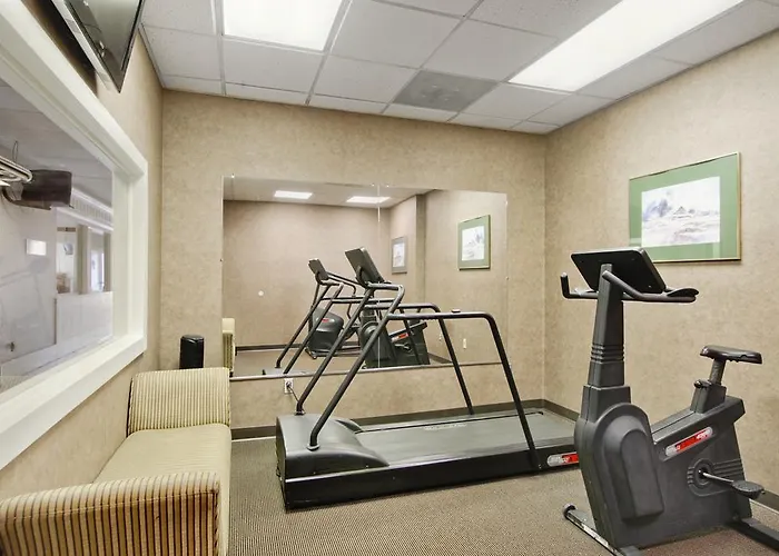 Ramada By Wyndham Roanoke