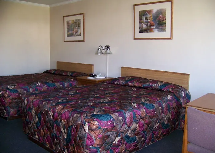 Emerald Sands Inn