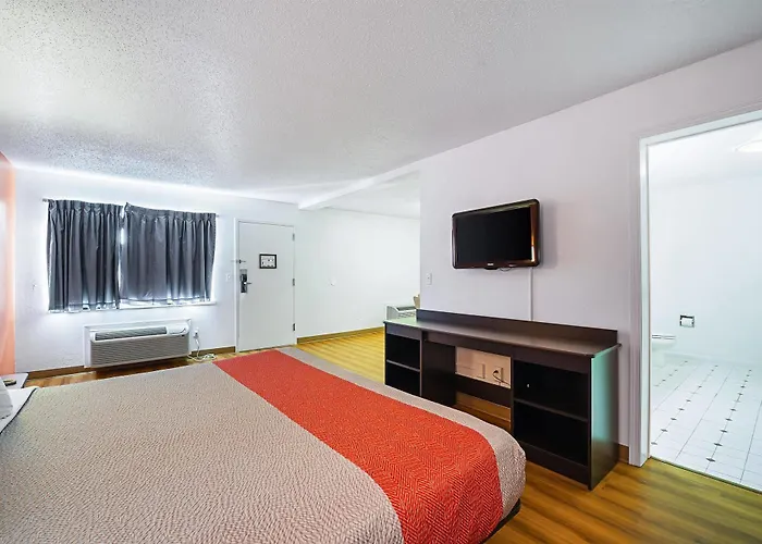 Motel 6 Buckeye Lake, United States