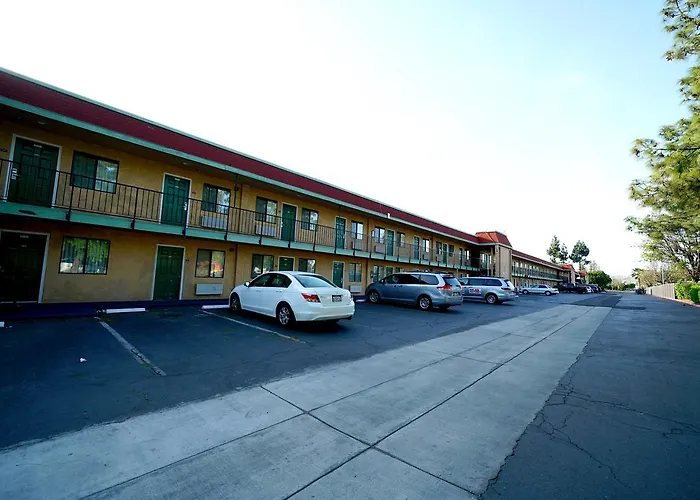 Ambassador Inn