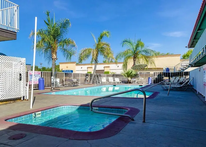 Motel 6-, Ca - Yosemite Hwy