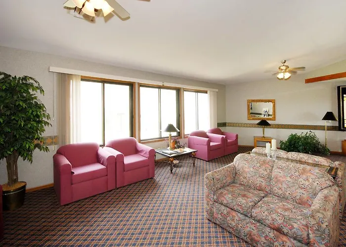 Econo Lodge Inn & Suites Menomonie, United States