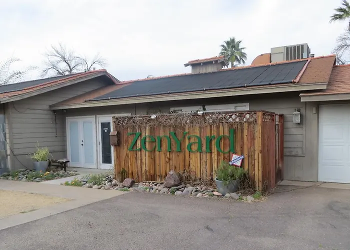 Zenyard Guest House