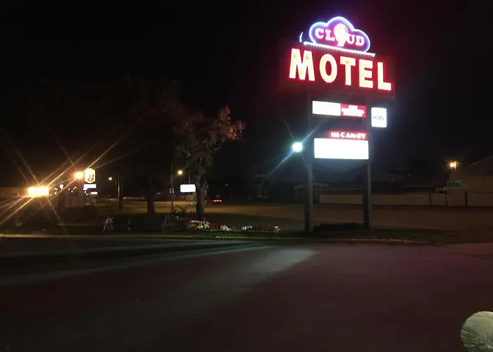 Cloud 9 Motel