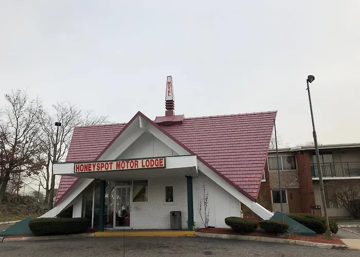 Honeyspot Motor Lodge
