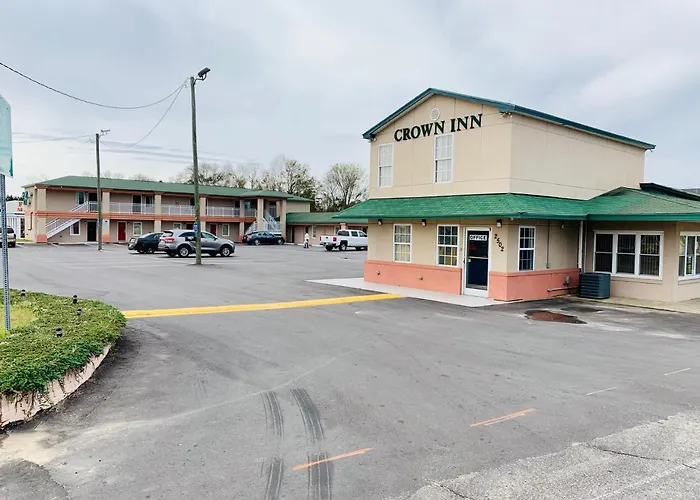Crown Inn - Fayetteville