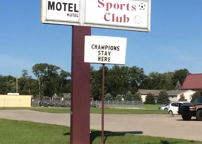 Sports Club Motel Wayne, United States