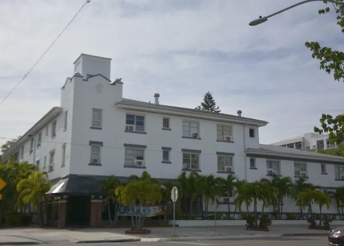 Palm Grove Inn
