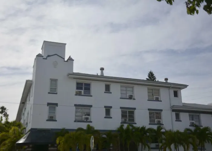 Palm Grove Inn