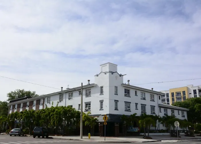 Palm Grove Inn
