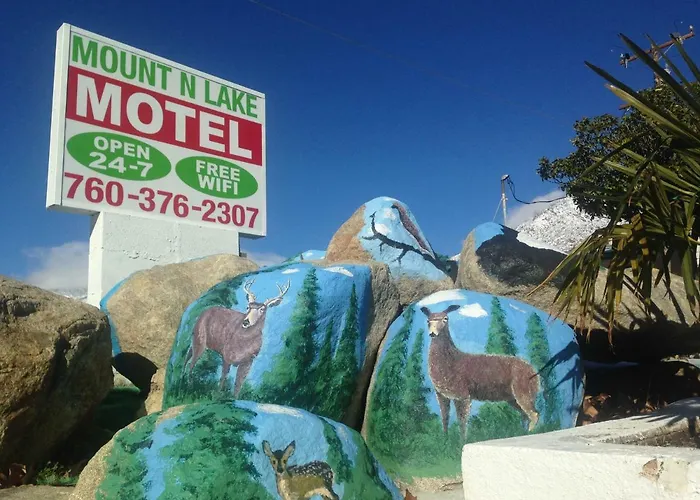 Mount-N-Lake Motel