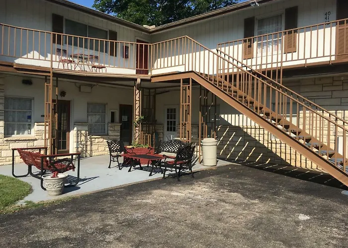 Azure Hills Inn And Suites