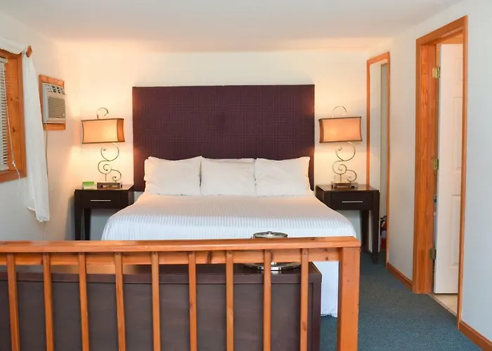 Chestnut Grove Family Resort
