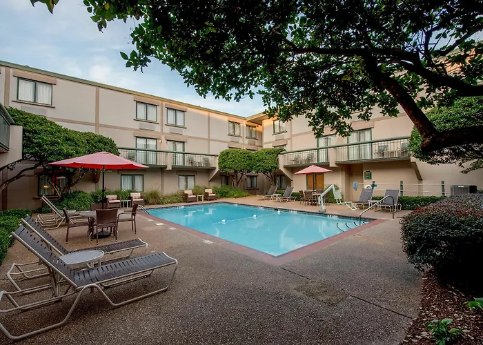 Cabot Lodge Jackson North