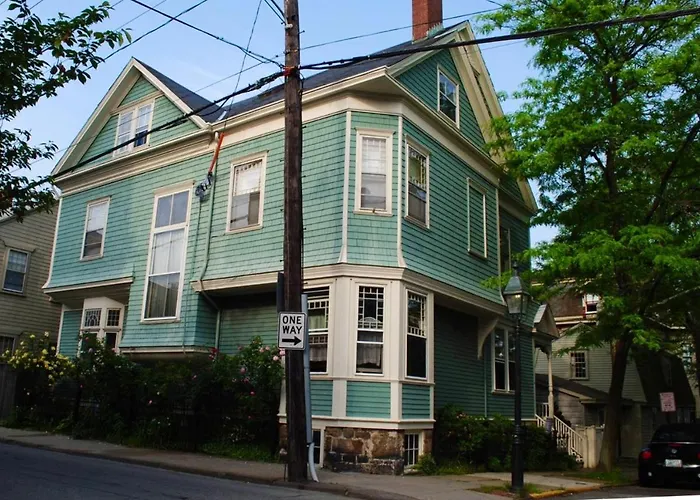 Austin House Inn