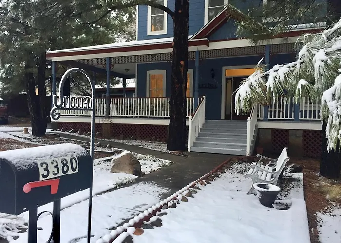 Starlight Pines Bed & Breakfast