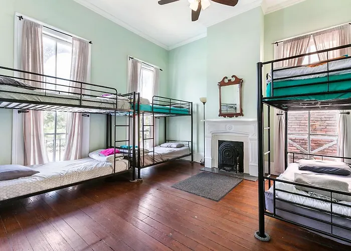 Ihsp French Quarter House Hostel