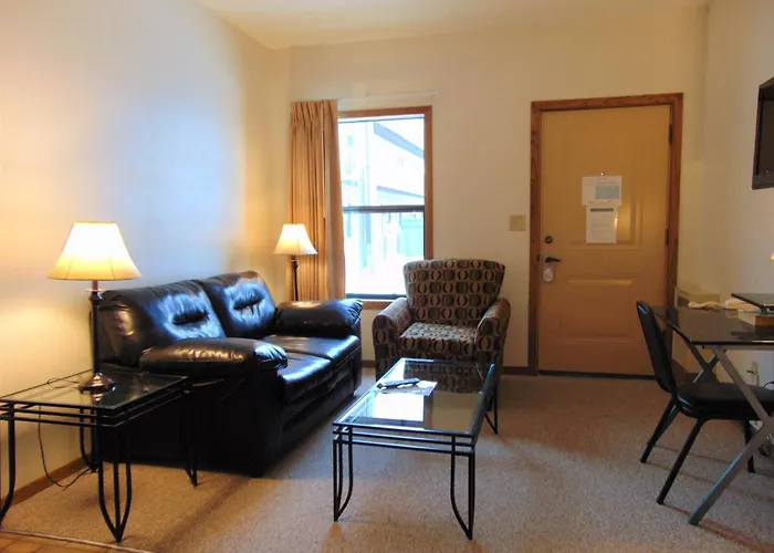 Alexis Park Inn & Suites