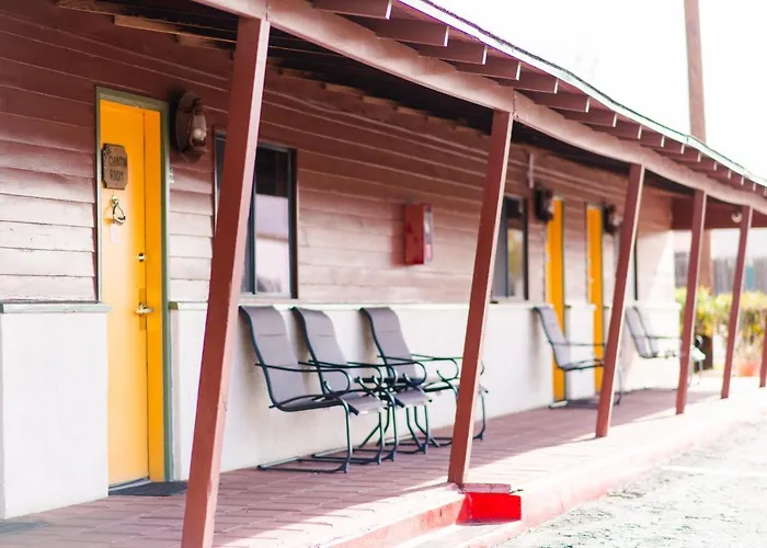 Larian Motel